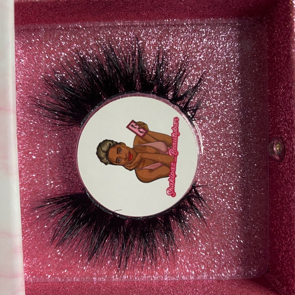 lash extensions - Picture 2 of 11